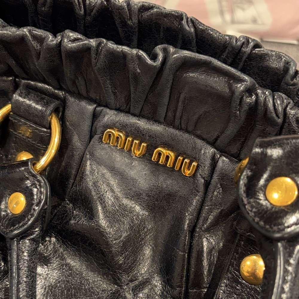 Miu Miu
Vitello leather crossbody bag - Picture 2 of 10